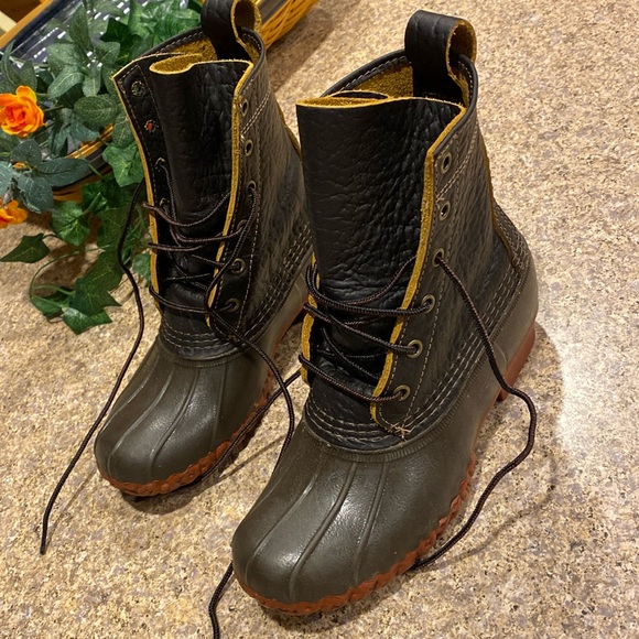 L.L. Bean Shoes - L.L. Bean Boots 8” Bison Leather Rubber Dk Brown Red 6M 274563